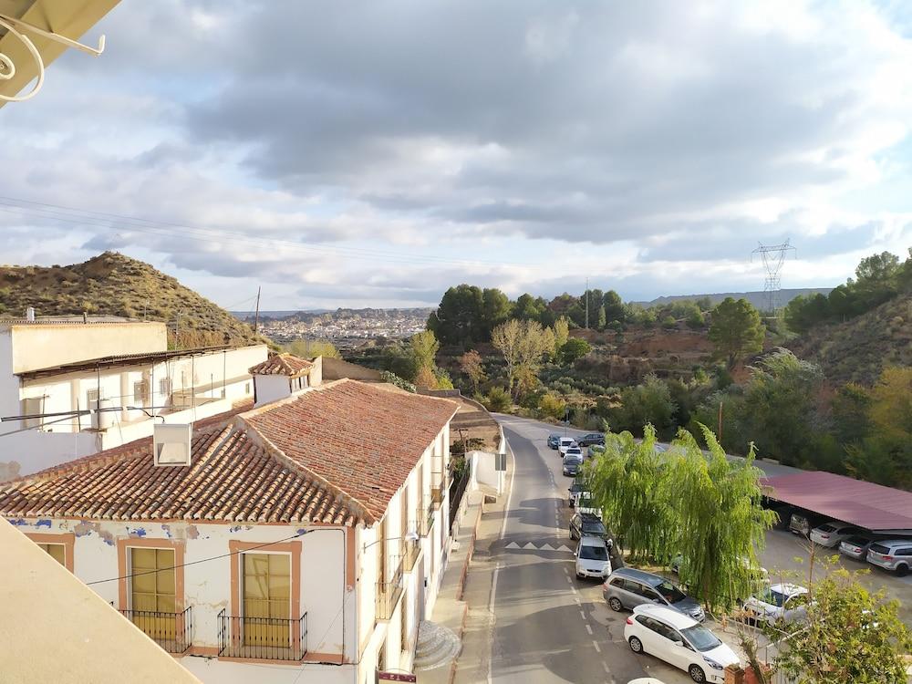 Hostal Rural Montual Los Banos  Bagian luar foto