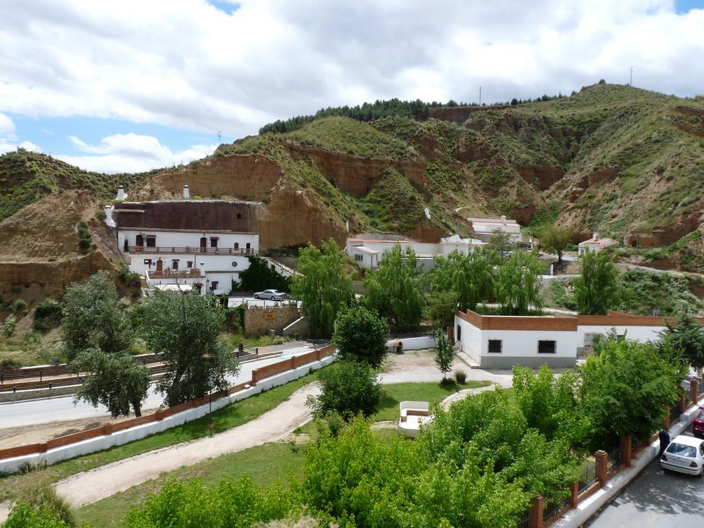 Hostal Rural Montual Los Banos  Bagian luar foto