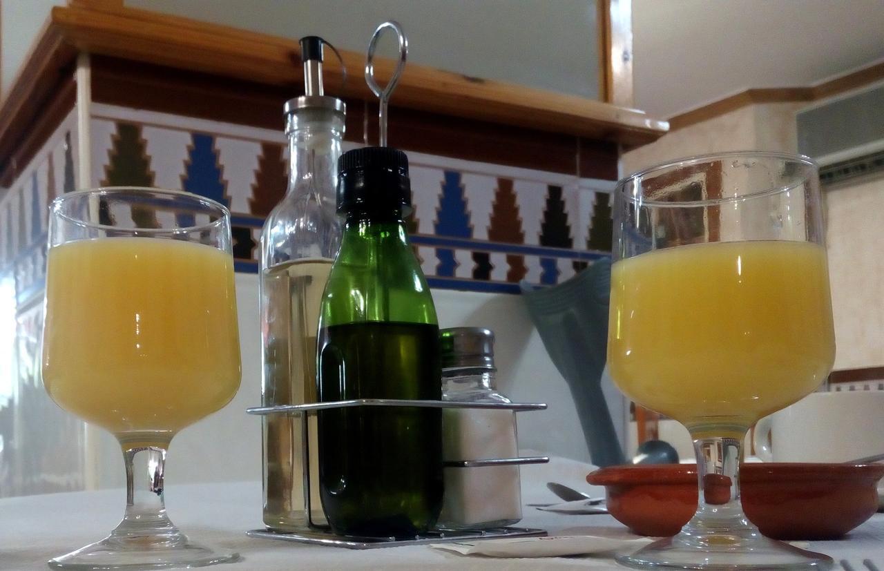 Hostal Rural Montual Los Banos  Bagian luar foto